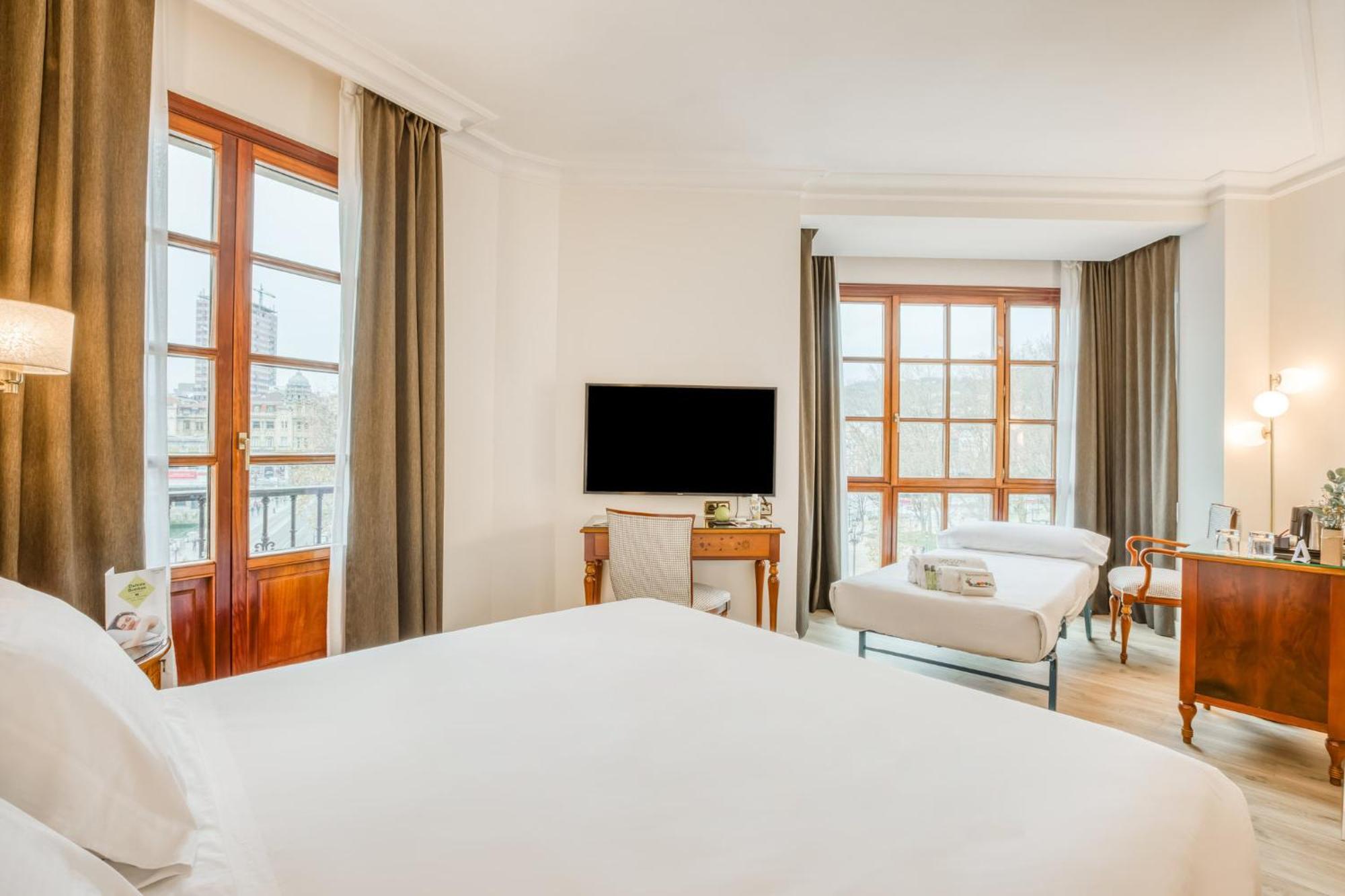 Sercotel Arenal Hotel