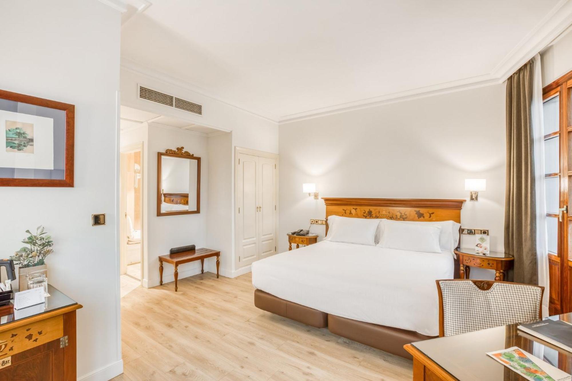 Hotel Sercotel Arenal 3*