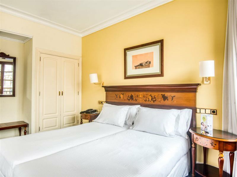 Sercotel Arenal 3* Bilbao